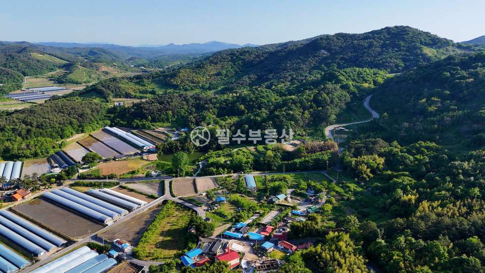 경남 진주시 수곡면 자매리 개울부터 우물, 대나무 숲까지 곁들어있는 진주 관내 자연속에 있는 촌집이 나왔습니다. 진주촌집매매 물건 매매 매물번호 10571 사진 4
