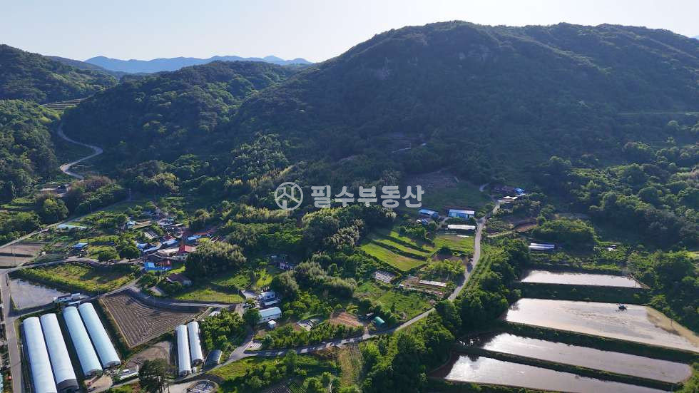 경남 진주시 수곡면 자매리 개울부터 우물, 대나무 숲까지 곁들어있는 진주 관내 자연속에 있는 촌집이 나왔습니다. 진주촌집매매 물건 매매 매물번호 10571 사진 10