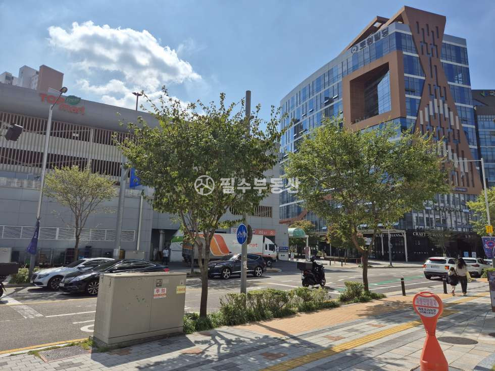 경남 진주시 충무공동 진주혁신도시상가양도양수 진주시 충무공동 뷰티삽이 무권리에 나왔어요 월세 매물번호 10595 사진 2