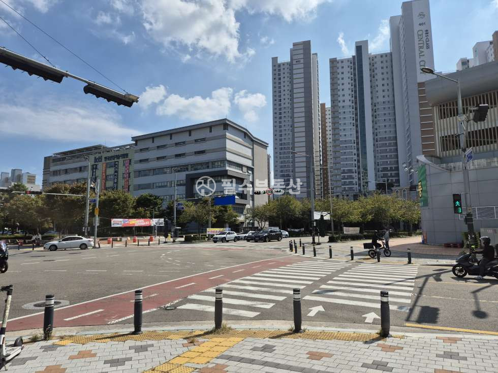 경남 진주시 충무공동 진주혁신도시상가양도양수 진주시 충무공동 뷰티삽이 무권리에 나왔어요 월세 매물번호 10595 사진 3