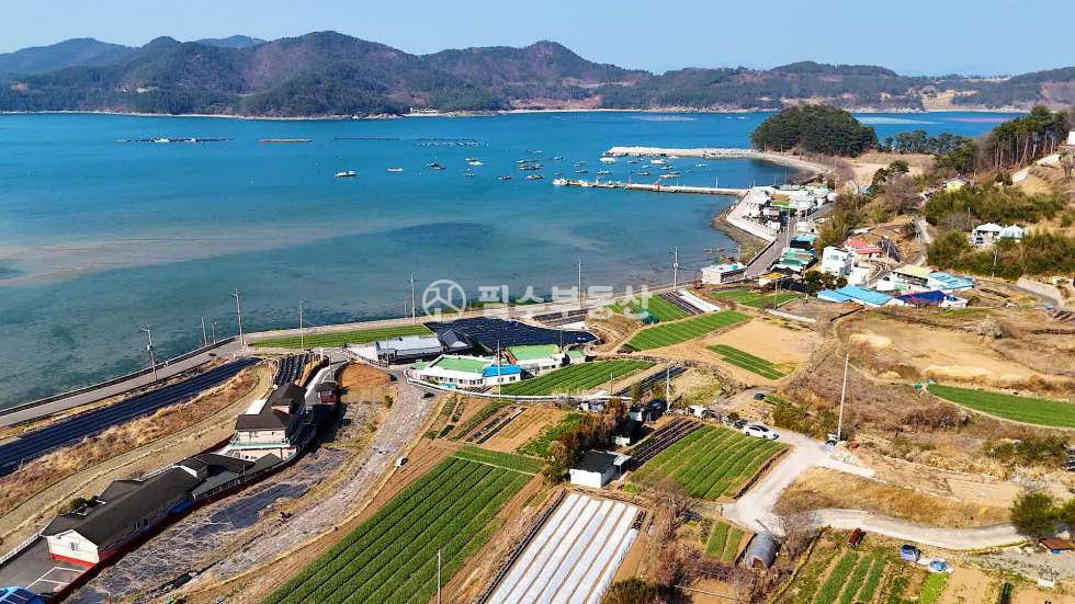 경남 남해군 삼동면 동천리 보물섬 남해바다뷰의 바다정원을 가진 펜션보다 좋은 나만의 놀이쉼터 텃밭 소형토지매매 남해군삼동면동천리토지매매 남해토지매매 매매 매물번호 10669 사진 44