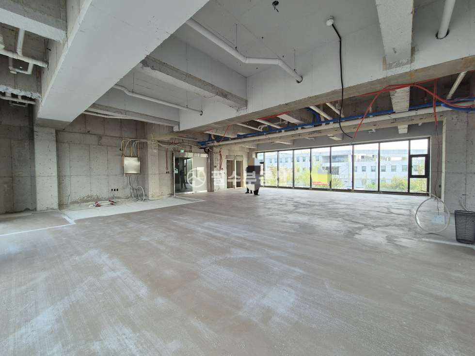 경남 진주시 가좌동 진주 경상대학교 후문 2층 58평대 대형평수 상가 월세 매물번호 10486 사진 3